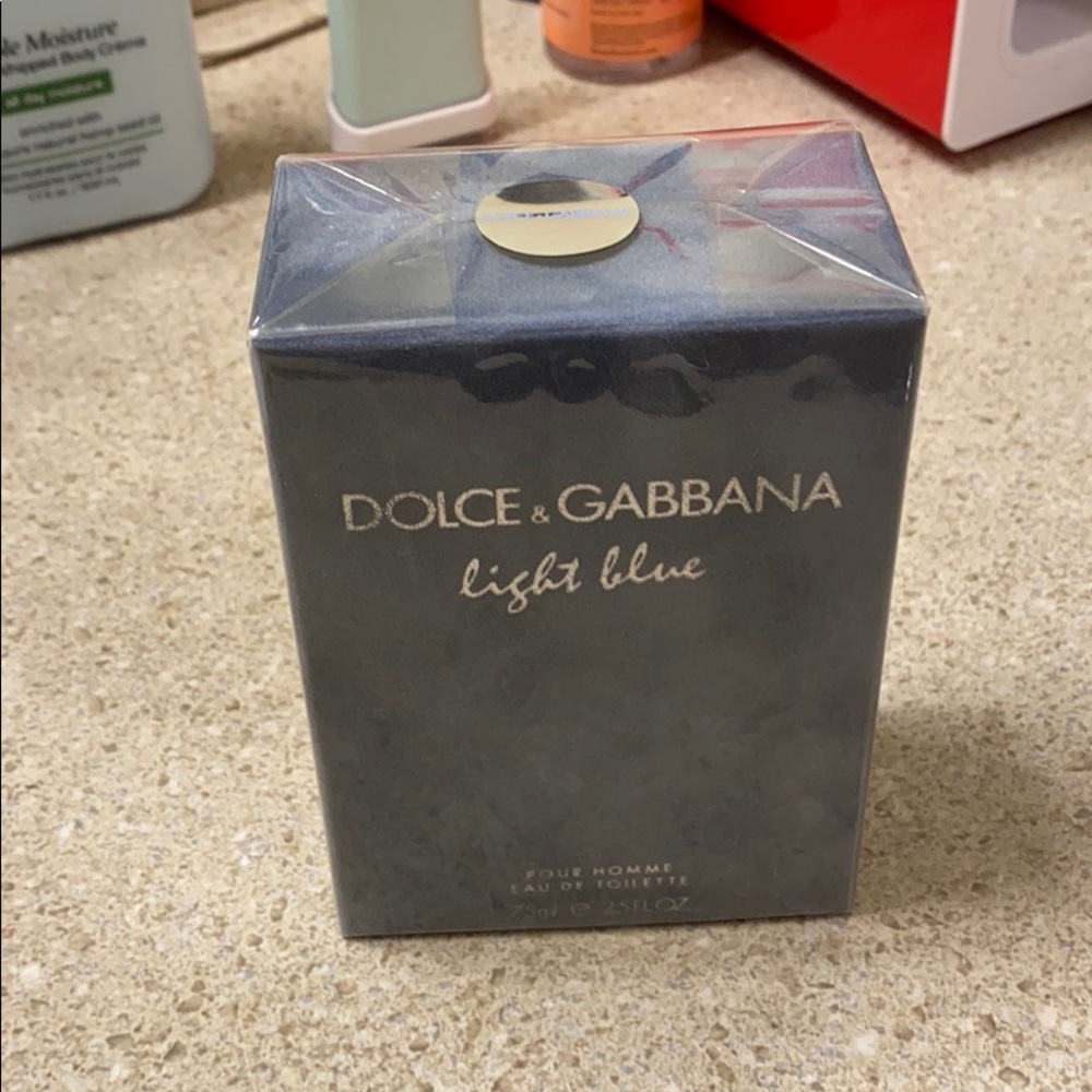 Dolce and gabbana light blue pour homme